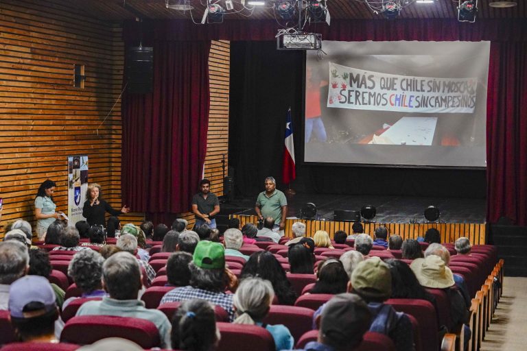 Alcalde de Monte Patria critica desaire de Ministra de Agricultura por Mosca de la Fruta