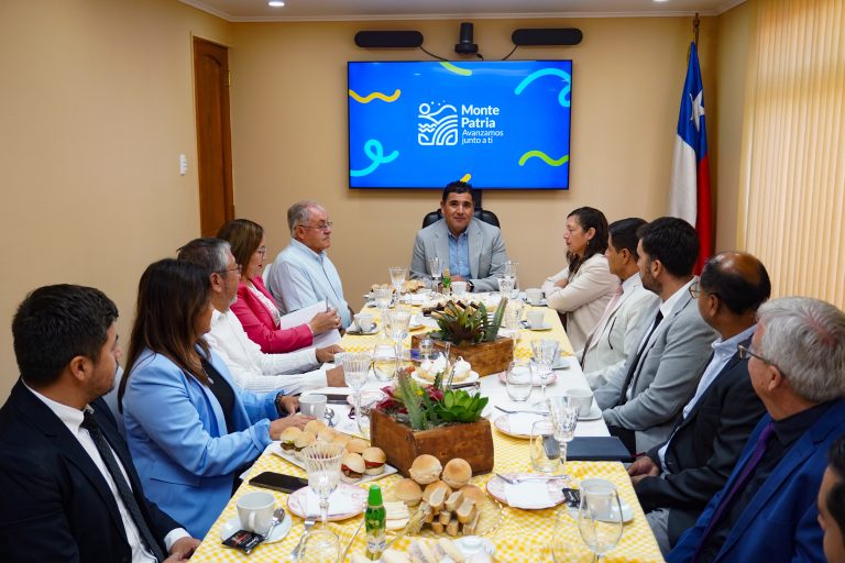 Siete establecimientos educacionales de Monte Patria definieron a sus directores mediante concurso público