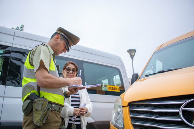 Refuerzan seguridad del transporte escolar con fiscalización a furgones