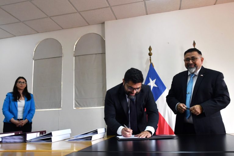 Víctor Pino asume como Delegado Presidencial Regional y pone acento en la emergencia hídrica